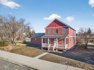 230 E St, North Powder, OR 97867