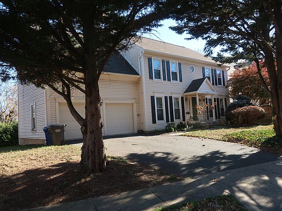 2nd image of 4501 Deane Ct