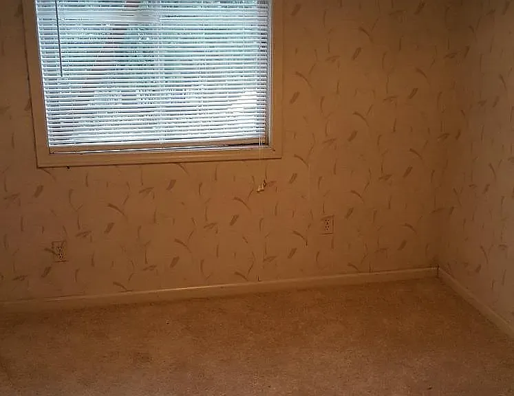 4 bed, 1600 sqft, $1,650 — Photo 2