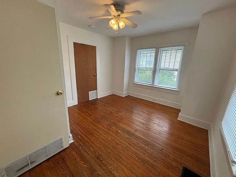 625 Progress St NE — Photo 5