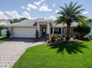 569 Lagoon Dr, Oviedo, FL 32765