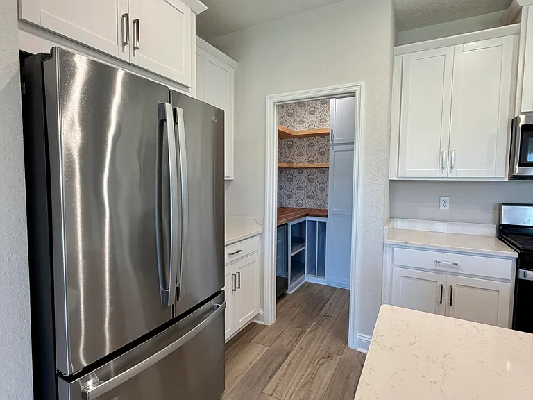 12959 Holsinger Blvd — Photo 7