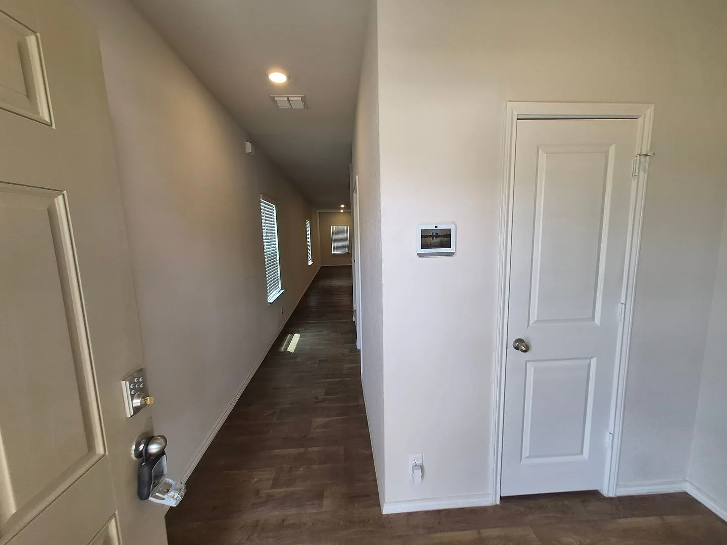465 Middle Green Loop, Floresville, TX. 78114 — Photo 3