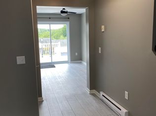 29 S Waterford Rd, Dalton, PA 18414