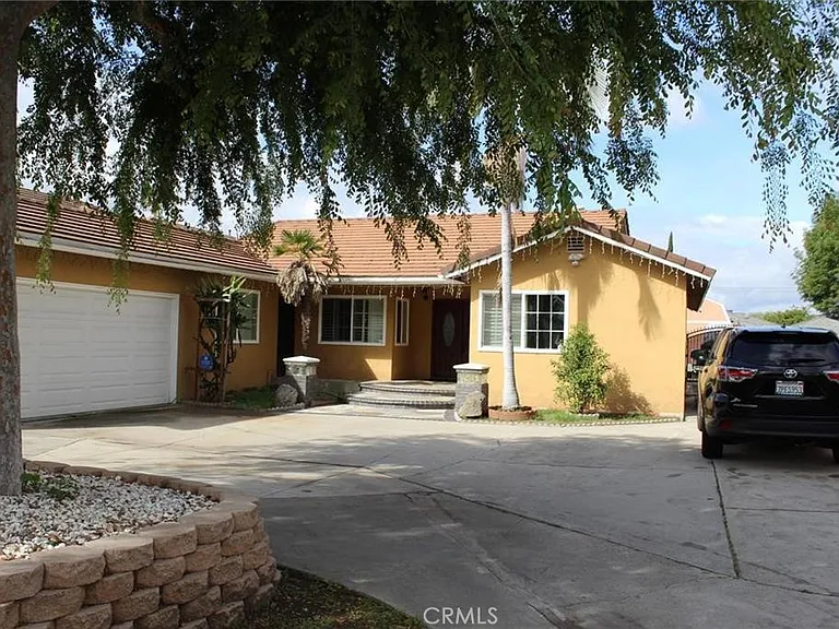 1233 S California Ave — Photo 1