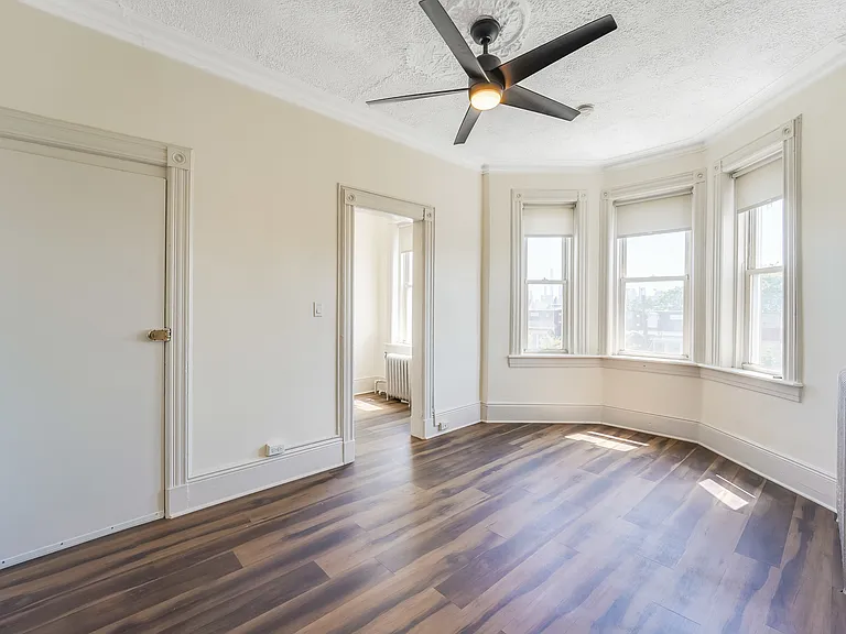 2015 New York Ave #3 — Photo 9