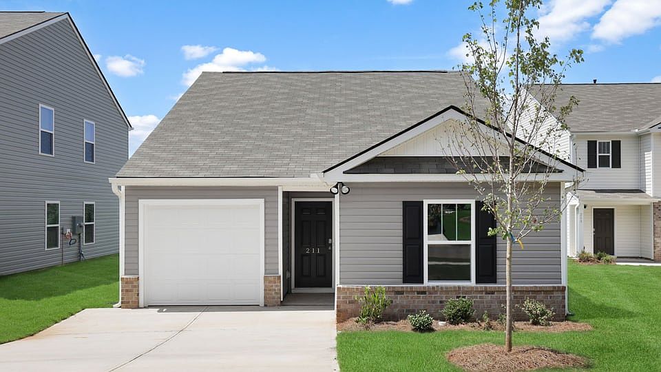 1st image of 211 Strudwick Way