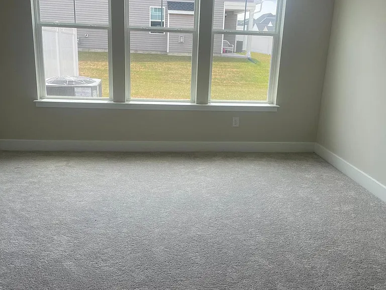29292 Oxford Dr — Photo 8