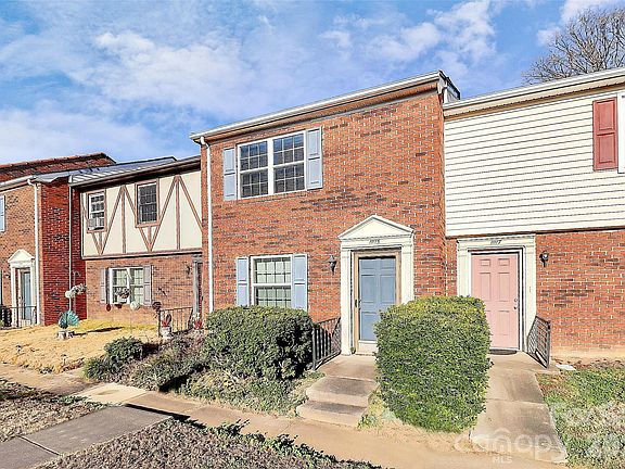 2nd image of 11115 Park Rd