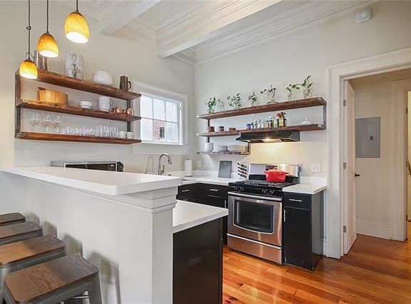 5th image of 1109 Erato St