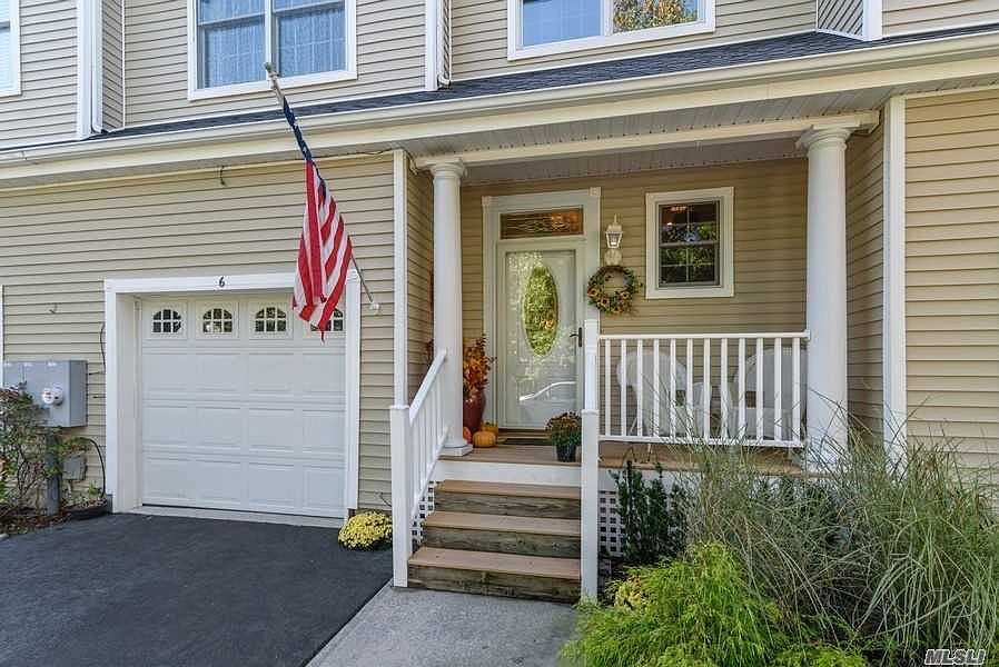 1st image of 6 Emilys Way