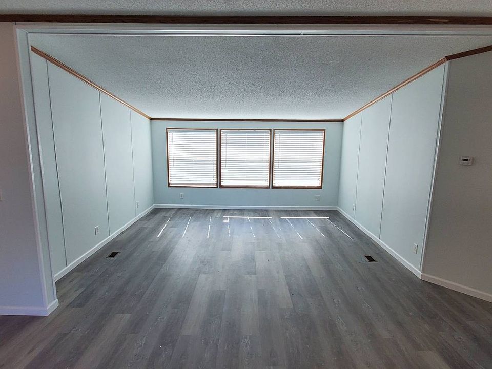 1st image of 1587 Dover Dr #2