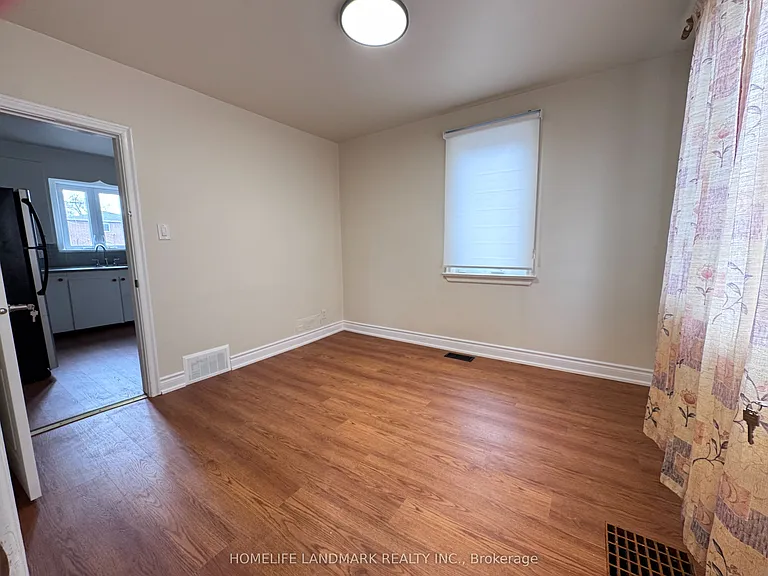 121 Bishop Ave — Photo 11