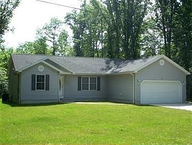 1st image of 615 Oriole Dr