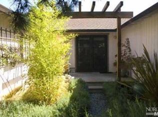 493 Hansen Ln, Sebastopol, CA