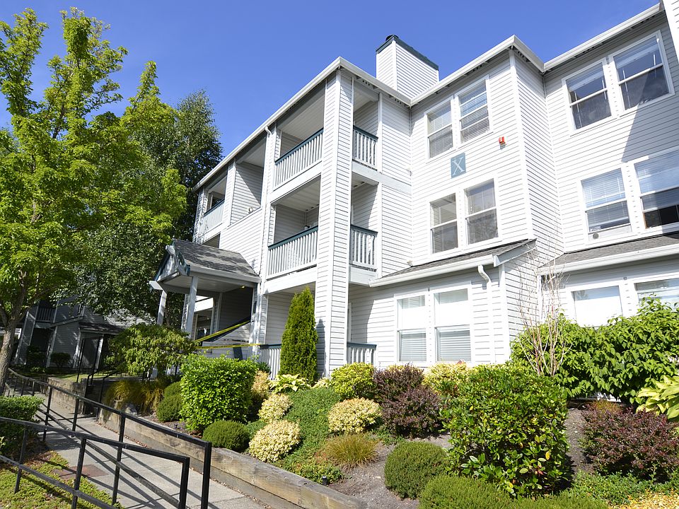 1st image of 33020 10th Ave SW Unit 302