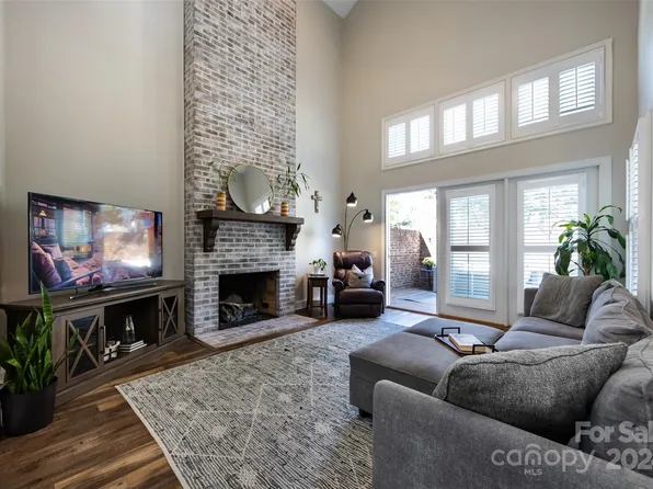 7281 Meeting St, Charlotte, NC 28210