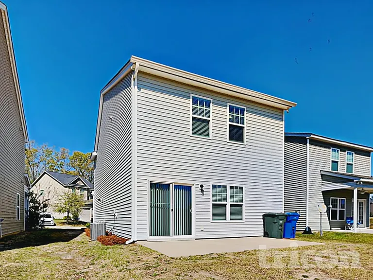 409 Eastfair Dr — Photo 15