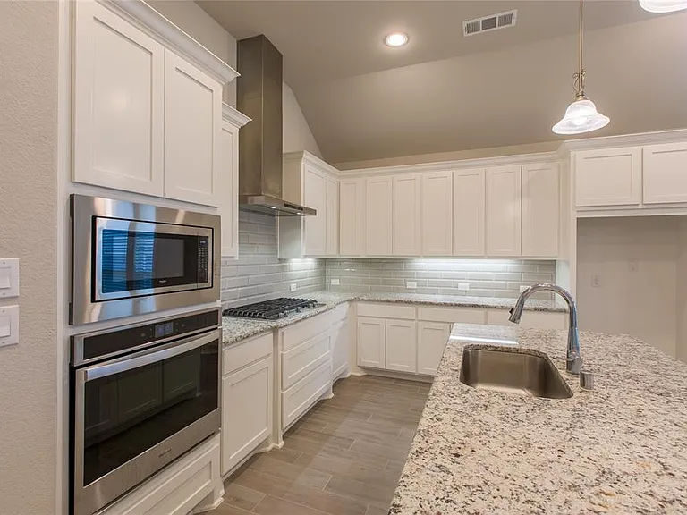 7024 Trailhead St — Photo 10