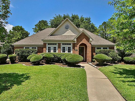 2nd image of 15922 Knolls Lodge Dr