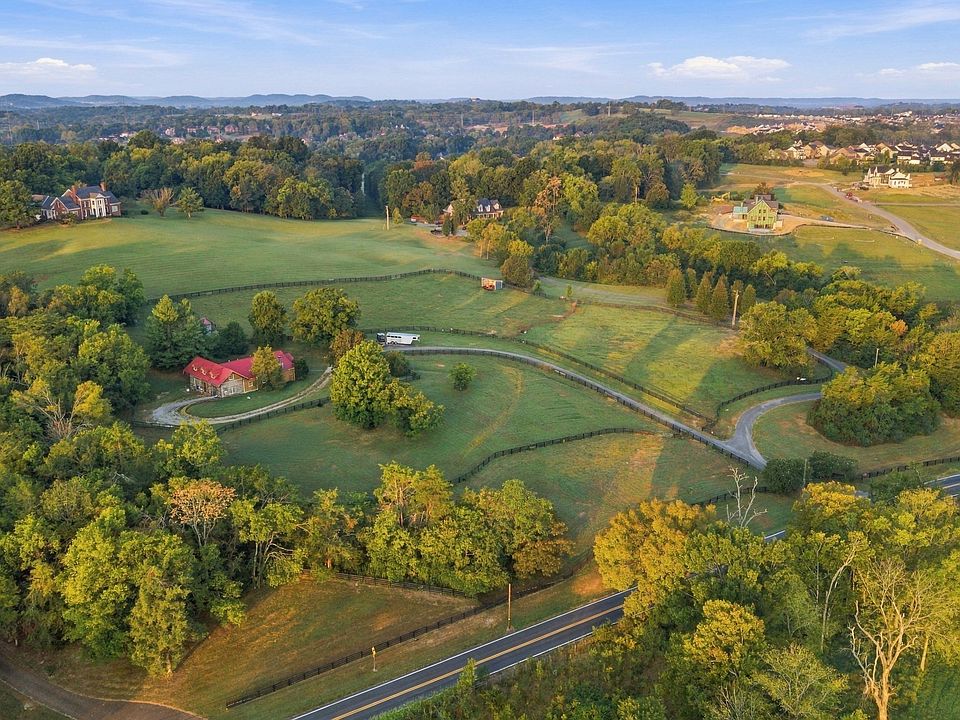 1st image of 2035 Wilson Pike