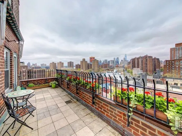 530 Grand Street image 1 of 9