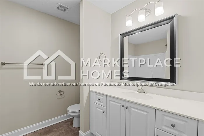 2205 Perrins Ln — Photo 23
