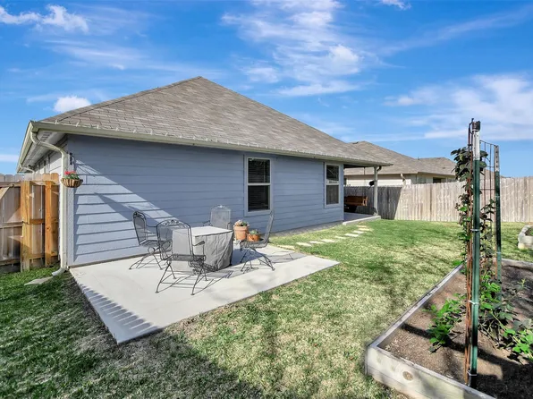 1011 Davy St, Brenham, TX 77833