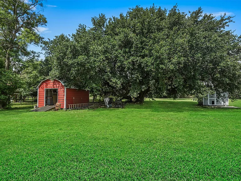 19635 Kermier Rd — Photo 24