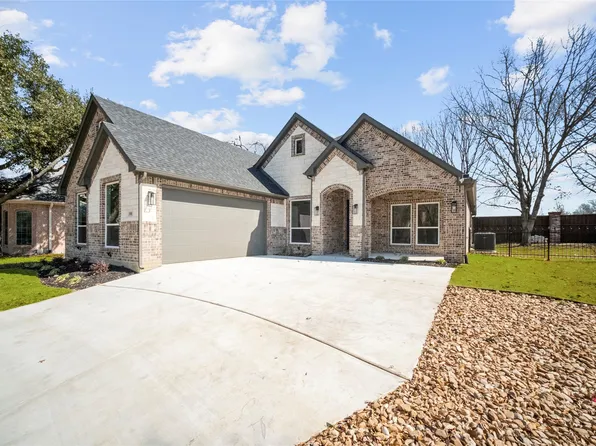 1003 Village Green Ct, Arlington, TX 76012