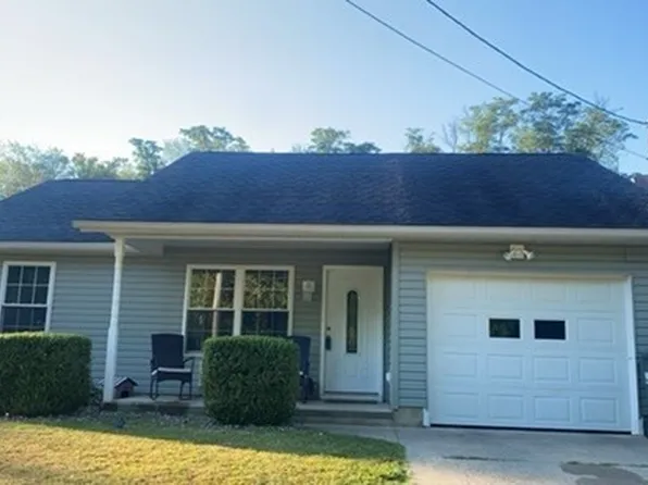 408 Mulberry St, Barnesville, OH 43713