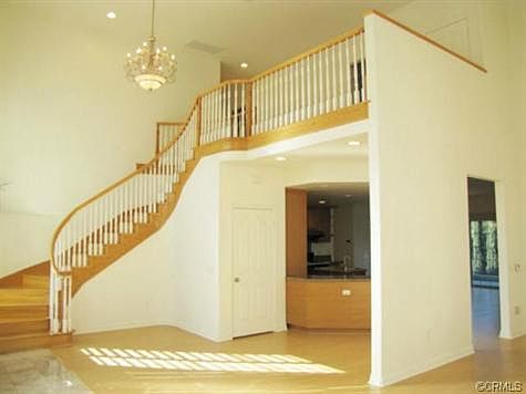 5th image of 15233 Bernard Ct