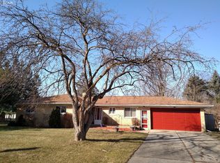 8092 Dungarvin Dr, Grand Blanc, MI 48439