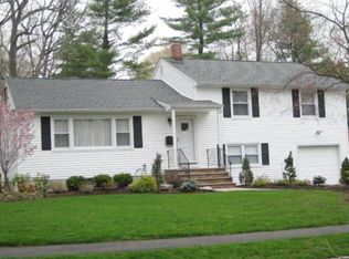 9 Borden Pl, Livingston, NJ 07039