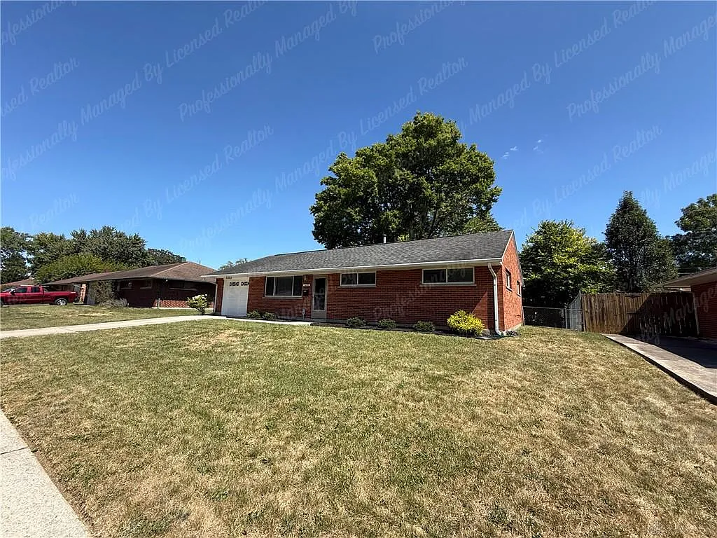 3 bed, 2.0 bath, 1080 sqft, $1,600 — Photo 3