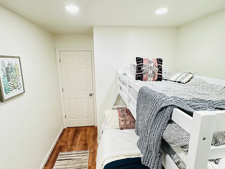 102 Nelson Ave #2 — Photo 42
