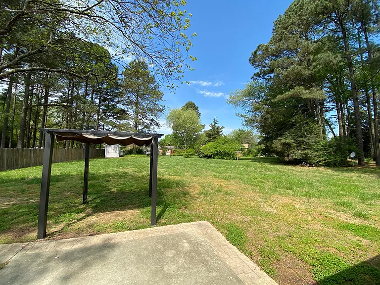 10033 Ligon Mill Rd — Photo 8