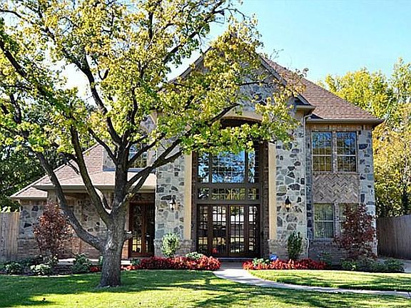 3rd image of 9409 Thornberry Ln