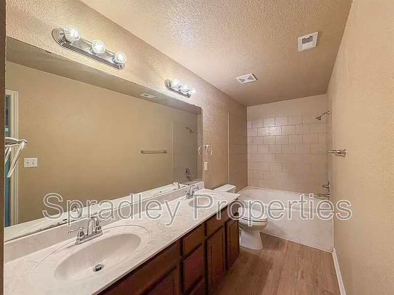 208 Andy Ln #A — Photo 17