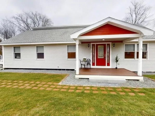 20 Academy Avenue, Atkinson, NH 03811