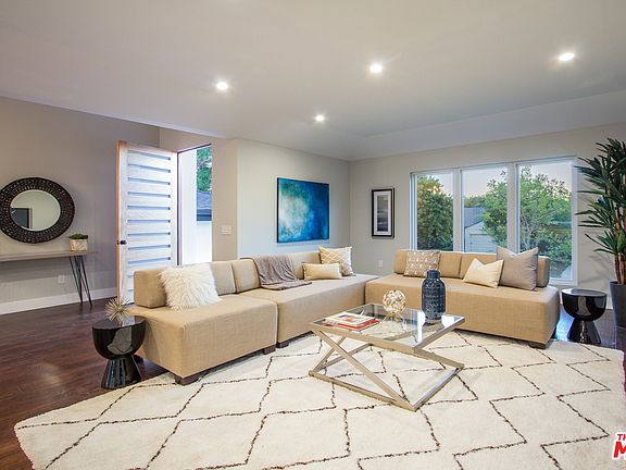 3rd image of 3282 Tilden Ave