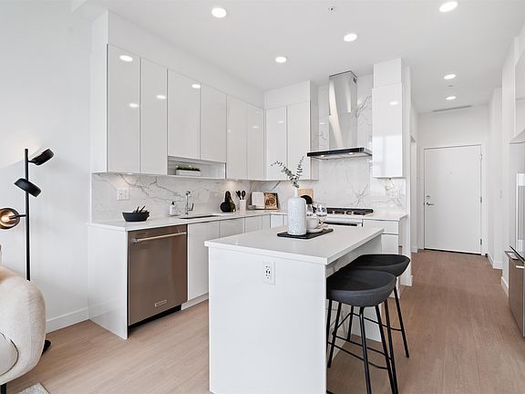 5th image of 555 Sydney Ave #2307