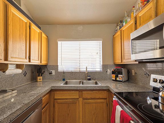 2nd image of 3228 W Glendale Ave APT 153