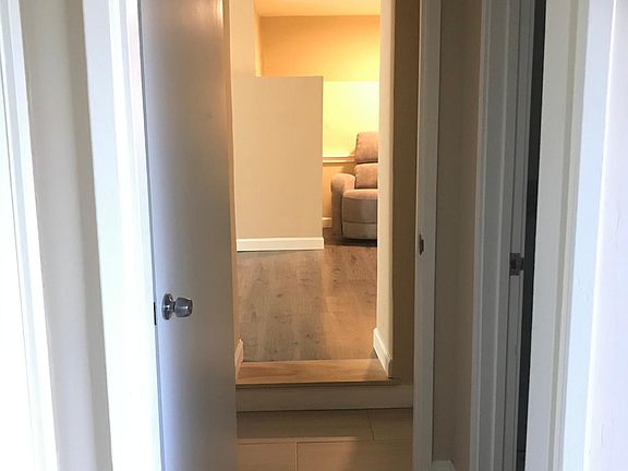 Downstair bedroom/ bathroom