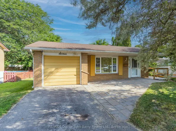 16 Austin St, Quinte West, ON K8V 1Z4