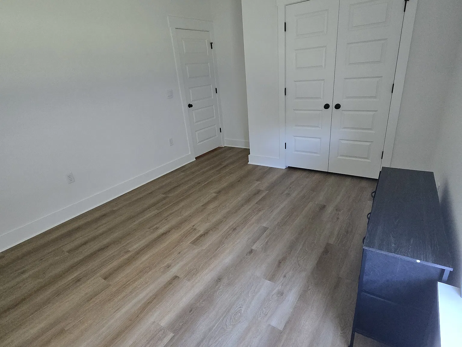 3 bed, 1689 sqft, $1,000 — Photo 1