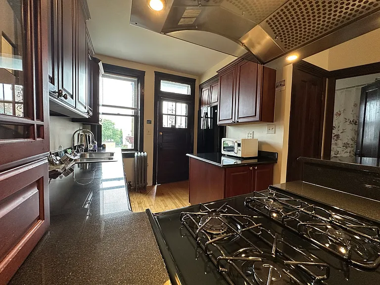 4616 N Sacramento Ave #3 — Photo 10