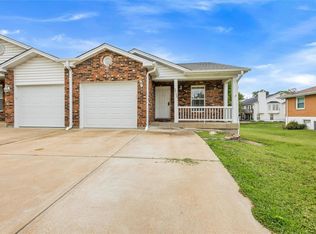 2715 Sheridan Rd, Saint Louis, MO 63125