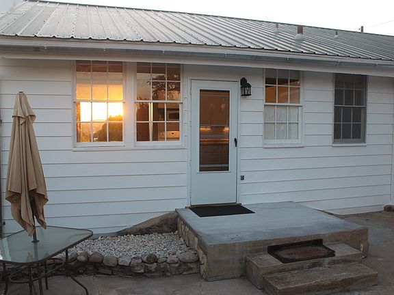 East side kitchen entrance