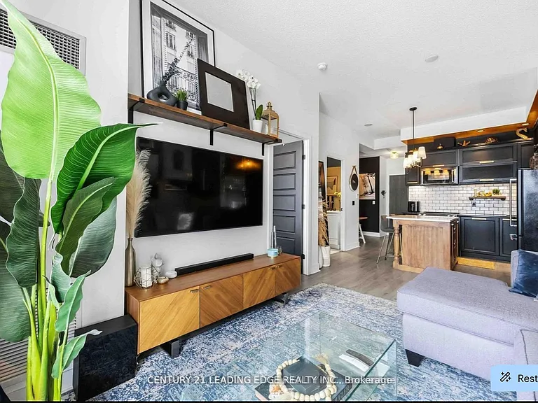 28 Linden St #2203 — Photo 5